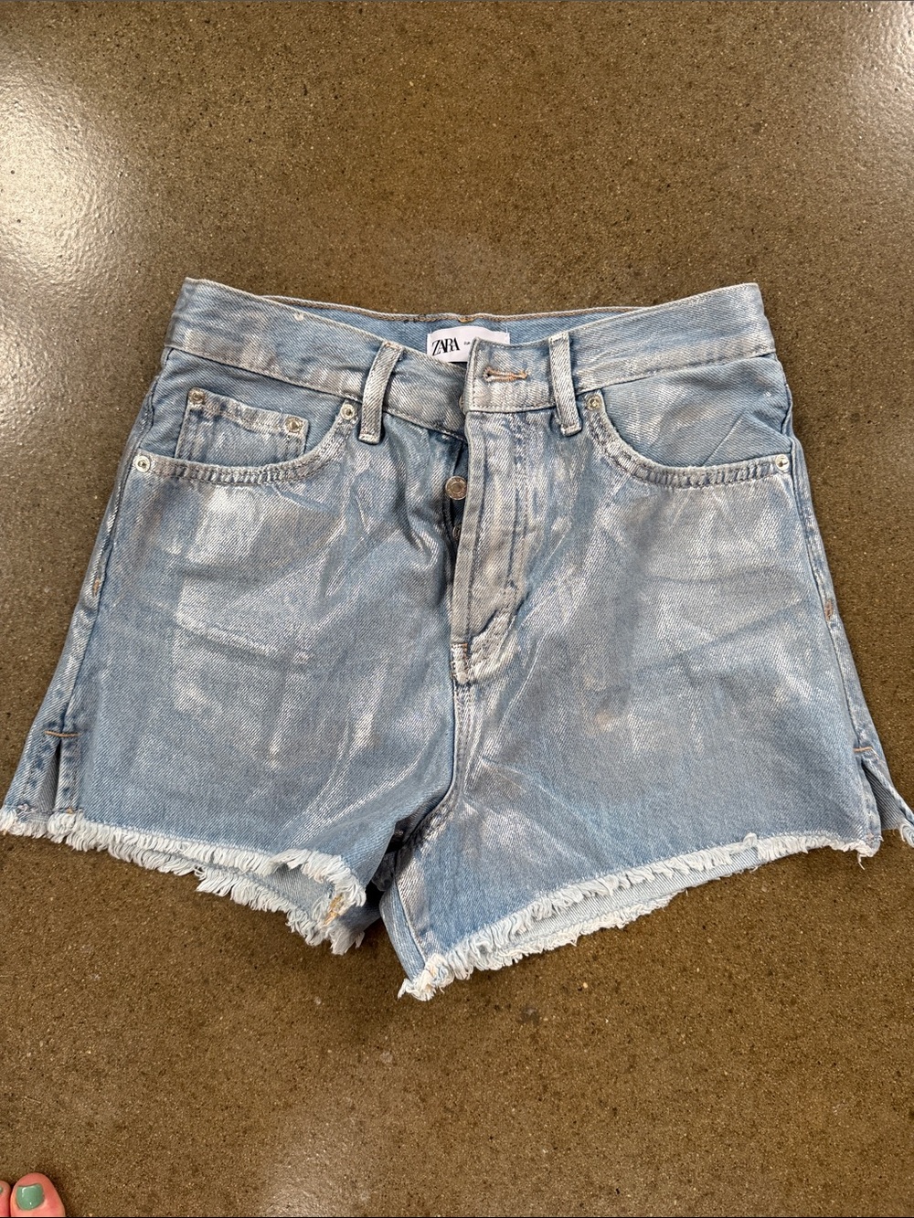 Zara Light Wash Frayed Hem Denim Shorts
